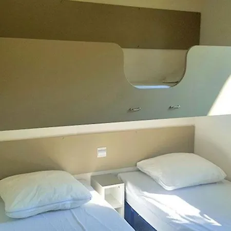 Mobil-home Confortable Avec Terrasse - 5 Pers. - Api-1-52-2161 Campingplatz *